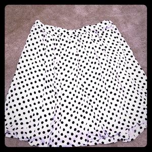 White polka dot skirt, great condition